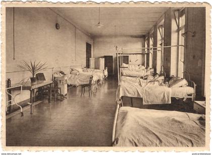 Hôpital de la Caisse Commune d\'Assurance des Charbonnages du Couchant de Mons à Boussu - Chambre commune pour femmes