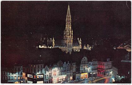 BRUXELLES - Hôtel de Ville la nuit