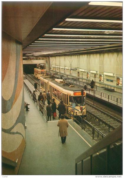 CPM - BRUXELLES - Métro - L2 - "Luxembourg"