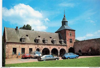 [-5%] BELGIQUE - Chastre - Ferme du Castillon - Administration Communale - Hiernaux - Carte postale