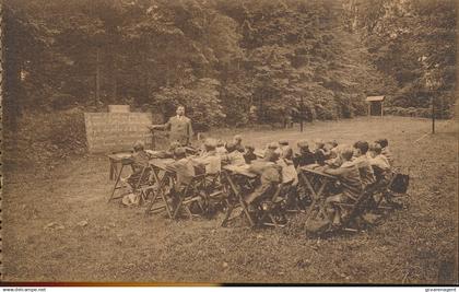 BRUXELLES  = ECOLE MOYENNE ET SECTION D'ATHENEE DE L'ETAT = CLASSES D'EDUCATION EN PLAIN AIR