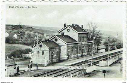 Cour-sur-Heure. Station.  Gare.