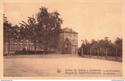 [-10%] BELGIQUE - Gesticht St Gabriel te Liedekerke - De speelplaats - cour - récréation - Ste Vierge - Carte Postale An