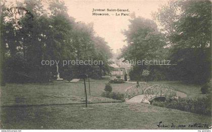 Mouscron Hainaut Belgie Juvénat-Saint-Gérard Parc Pont Statue Baeume Garten