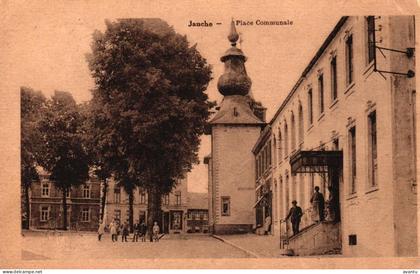 ORP JAUCHE / PLACE COMMUNALE
