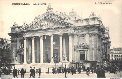 B106103 Belgium Bruxelles Le Bourse Statues