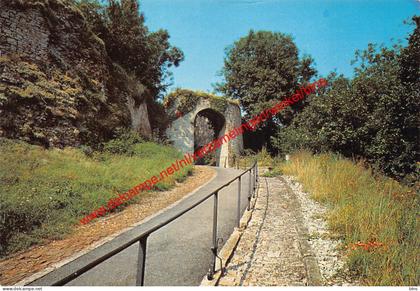 Sautour - La Postienne vu d'en bas - Philippeville