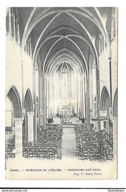 Pamel - Inwendige der kerk.