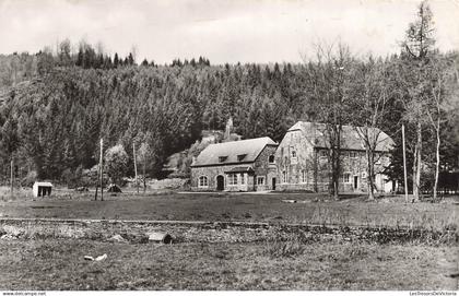 [-5%] BELGIQUE - Baconfoy - Tenneville - Maison de vacances de Basseilles - forêt - ruisseau - Carte postale ancienne