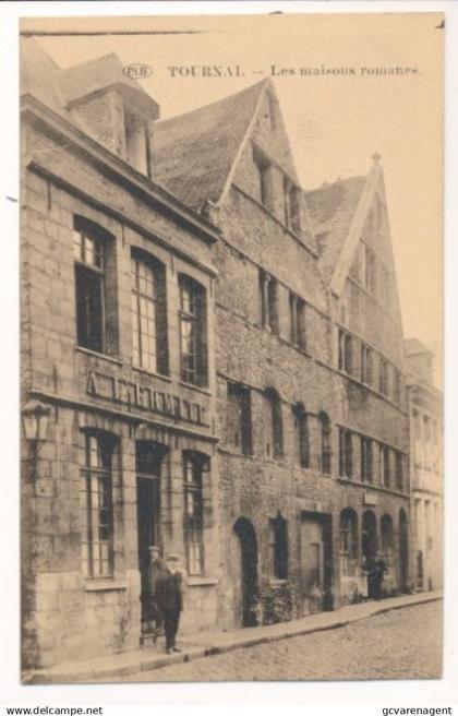 DOORNIK   LES MAISONS ROMANES