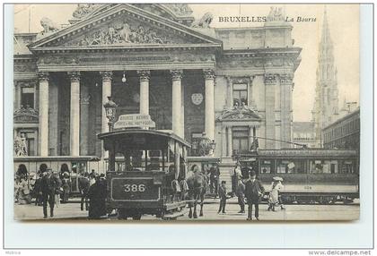 BRUXELLES  - La Bourse, gros plan de Tramway.