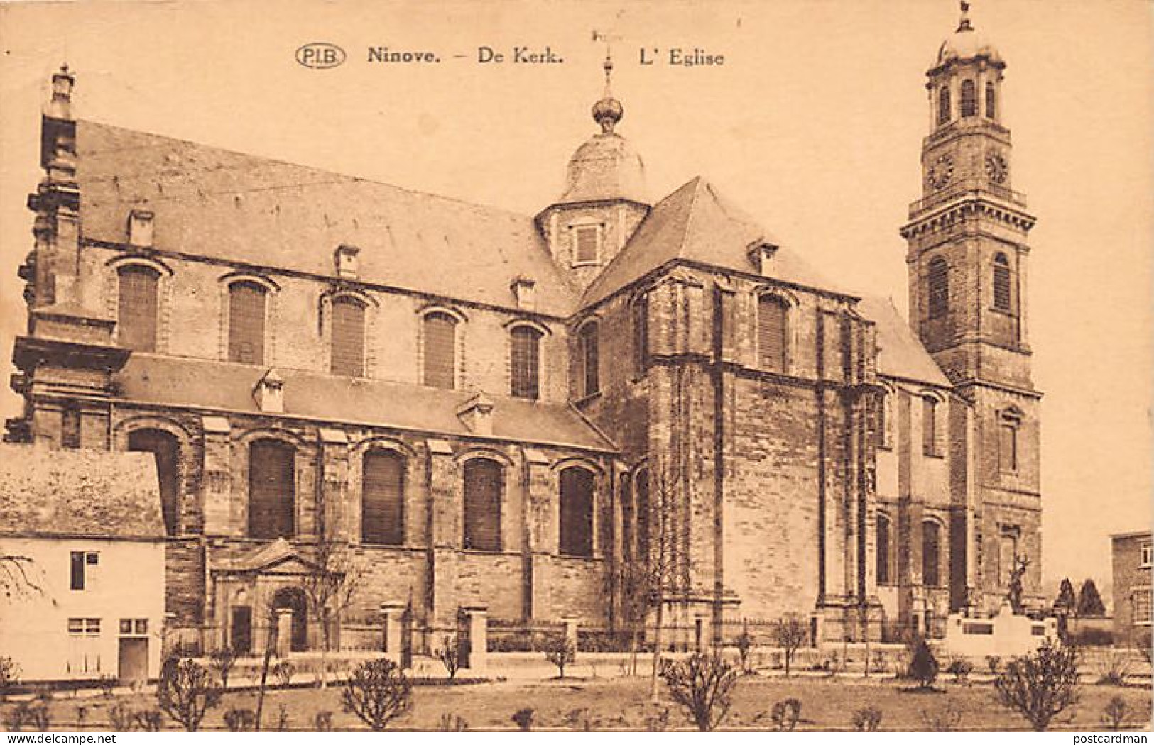 België - NINOVE (O. Vl.) De kerk