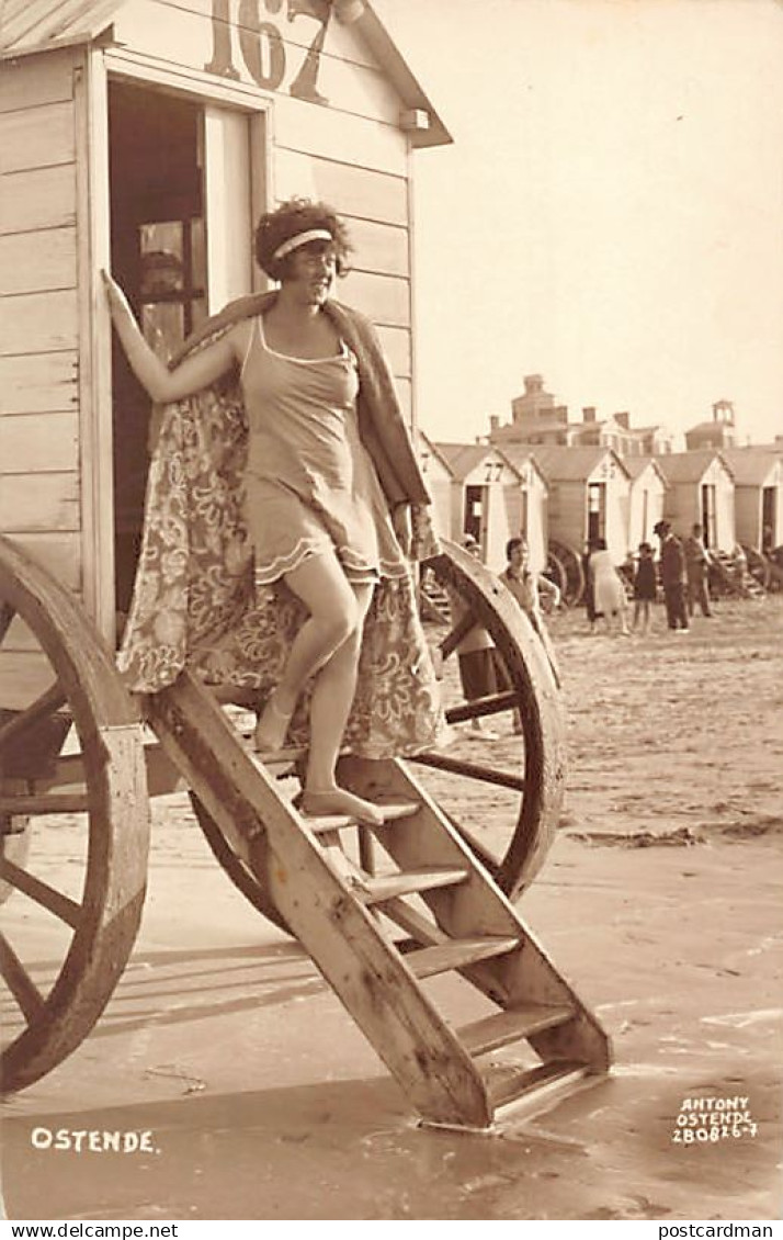 België - OOSTENDE (W. Vl.) Een zwemmer - FOTOKAART Antony