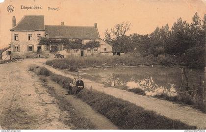 [-5%] BELGIQUE - Diepenbeek - Bouquet - Bâtiment - Enfant - Marre - Nels - Ed HK Stulens - Animé - Carte postale ancienn