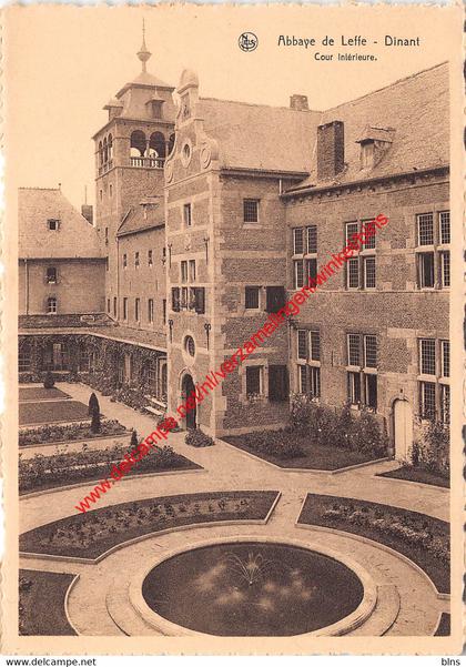 Abbaye de Leffe - Dinant - Cour intérieure - Dinant