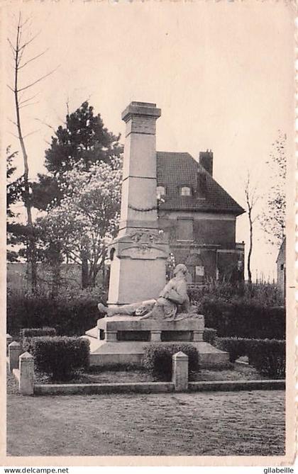 ESTAIMPUIS - monument aux morts place des combattants