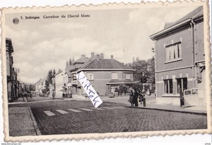 Jodoigne :   carrefour du cheval blanc