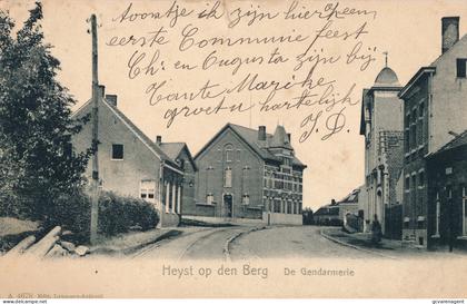 HEIST OP DEN BERG    DE GENDARMERIE        2 SCANS