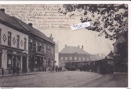 HERZELE :   Aankomst van den TRAM  VICINAL