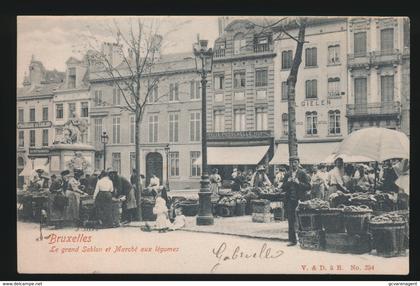 BRUXELLES -  LE GRAND SABLON ET MARCHE AUX LEGUMES