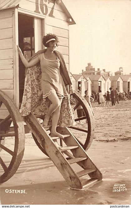 België - OOSTENDE (W. Vl.) Een zwemmer - FOTOKAART Antony