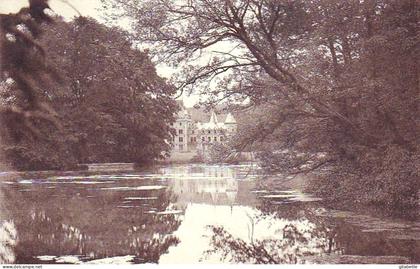 Viroinval - NISMES - parc du château