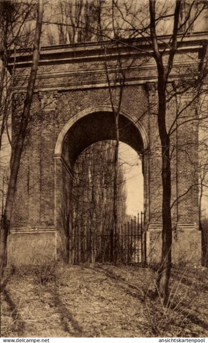 CPA Lennik Brabant flamand, Château de Gaasbeek, Arc de triomphe