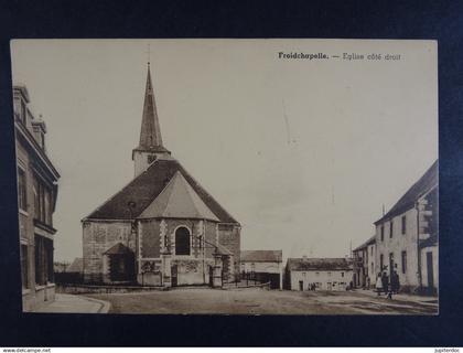 Froidchapelle Eglise côté droit