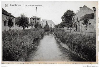 GREZ-DOICEAU.  LE TRAIN. PONT DU MOULIN.