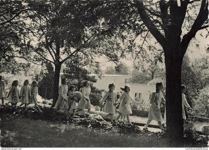 [-15%] BELGIQUE - Crainhem - Œuvre Nationale de lEnfance - Institut Henri Jaspar - Joyeuse promenade - Carte Postal