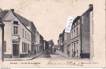 Perwez : la rue de la station 1905