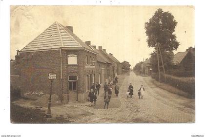 Sint-Lievens-Houtem - Steenweg naar Wetteren.