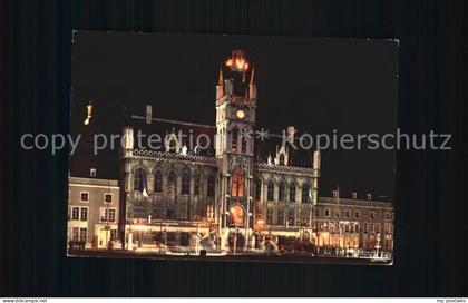 Sint-Niklaas Stadhuis Rathaus bei Nacht