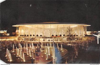 BT3291 Pavilion des usa la nuit exposition Universale de Bruxelles     Belgium