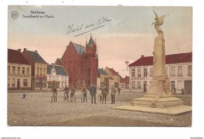 Stekene - Standbeeld en Markt.