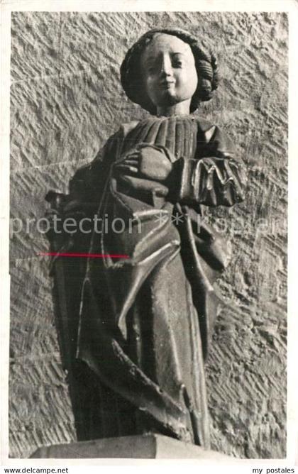 Zoutleeuw Saint Lucia 13e siecle statue