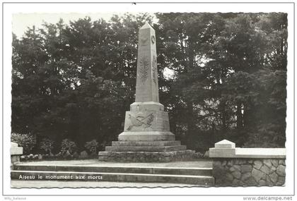 CPA - AISEAU - Le Monument aux morts  //