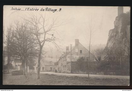 ANHEE        L'ENTREE DU VILLAGE