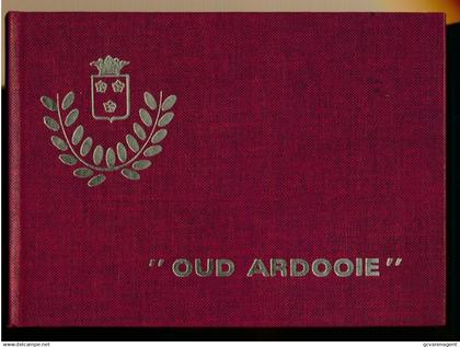 ARDOOIE BOEKJE ,, OUD ARDOOIE ,, UITGAVE 1977  35 BLZ  IN MOOIE STAAT  21 X 15 CM