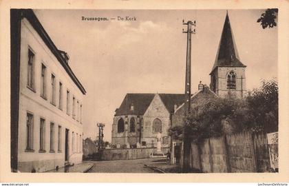 BELGIQUE - Brussegem - De Kerk - Uitg J Bogemans Electeur - Vue façade - Poteau électrique - Carte Postale Ancienne