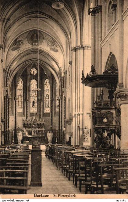 BERLAAR / INTERIEUR KERK