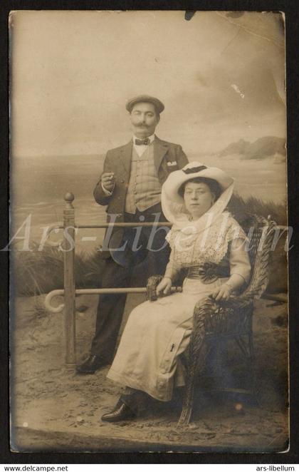 Photo CPA / homme / femme / woman / men / vrouw / man / 1912 / Houtart / Laureys / Blankenberghe / Heyst s/mer