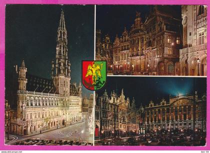 280820 / Belgium - Bruxelles Brussel Brussels - Night Town hall Grand-Place Clock at facade three Views PC Belgique