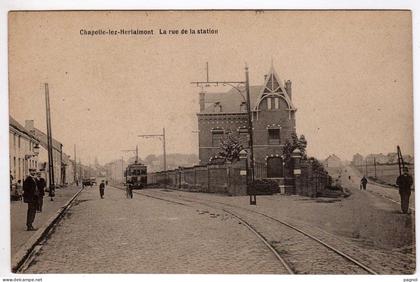 Belgique : Chapelle lez Herlaimont : La rue de la Station