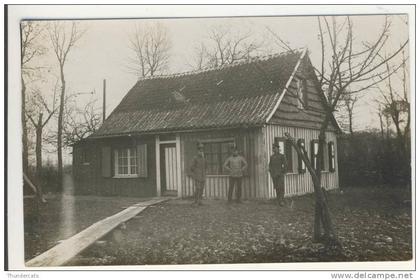 te identificeren  originele Duitse fotokaart   1914-18 - 2 scans tekst