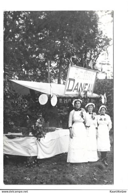 Carte Photo Kermesse - Fontaine-l'Evêque - Patisserie Daneau