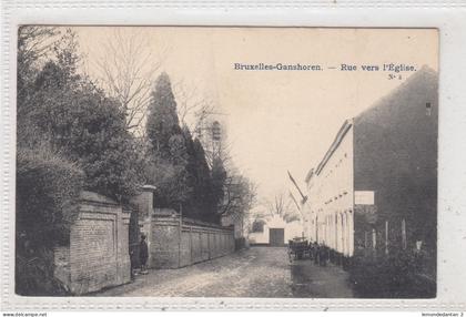 Bruxelles - Ganshoren. Rue vers l'église. *
