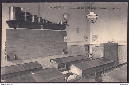 +++ CPA - HERK DE STAD - HERCK LA VILLE - Pensionnat des Religieuses Ursulines - Une classe  //