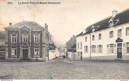 Belgique - ITTRE (Br. W.) La Grand'Place et Maison Communale