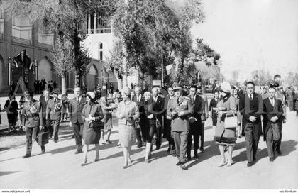 Postcard / ROYALTY / Belgique / koningin Fabiola / reine Fabiola / Rue Berkendael / 1965